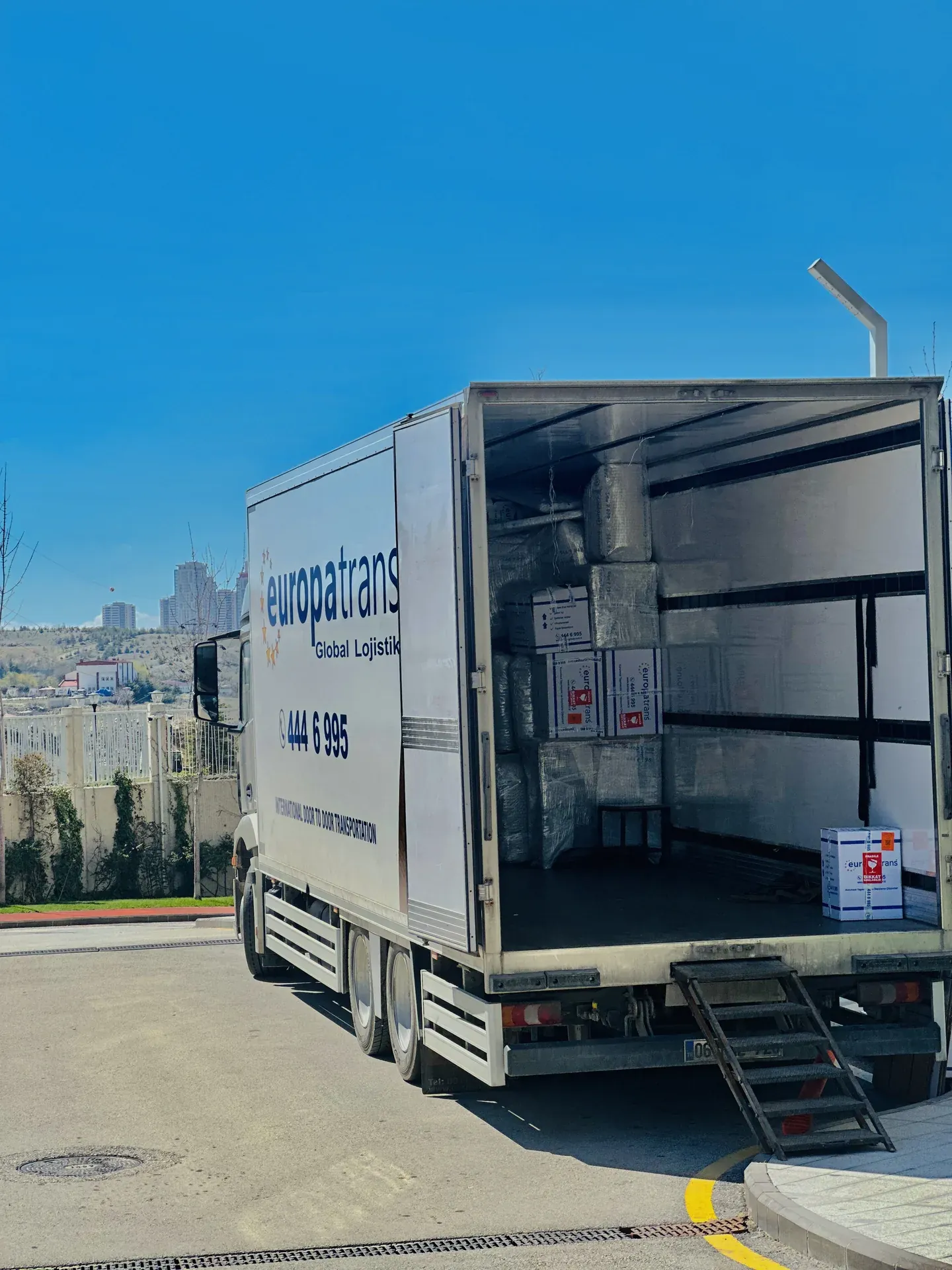 Tır kasasına yükleme – Europatrans